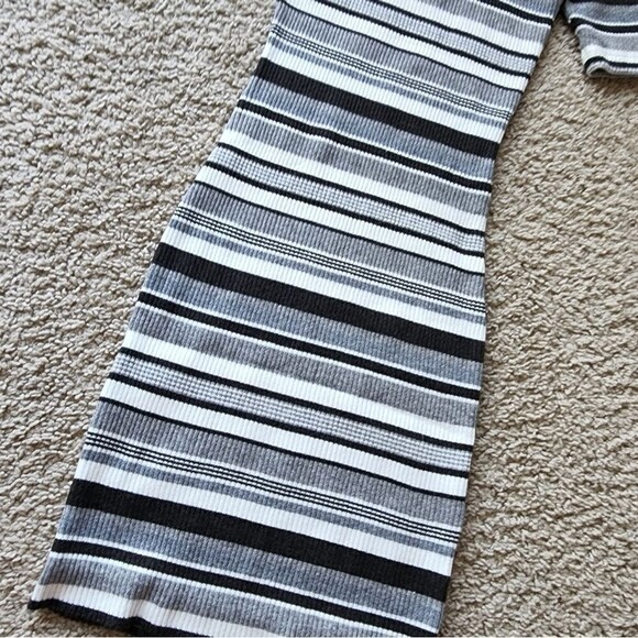 Cotton On Rib Knit Striped Sweater Dress Bodycon White Black Strechy Size Sp - Picture 7 of 7